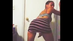 Ebony in skirt - XNXX.COM