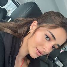 Annie Darling's Instagram, Twitter & Facebook