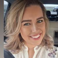 6000+ "Danielle De" profiles