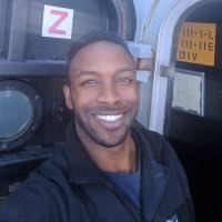 100+ perfiles de «Darion»