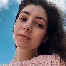 Lindsay Dodd's Instagram, Twitter & Facebook