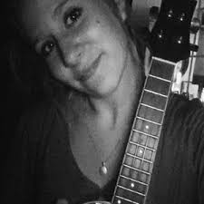 Claudia Sweeney (@csweeney123)