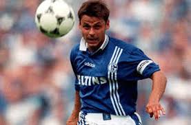 Schalke ist am mittwoch (20.30 uhr) in darmstadt zu gast, bayern münchen spielt zeitgleich gegen hannover. Five Great Bayern Munich Vs Schalke Encounters Goal Com