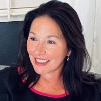 Barbara Storer's Instagram, Twitter & Facebook