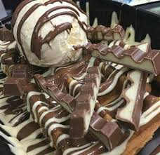 Cireasa De Pe Tort Home Facebook