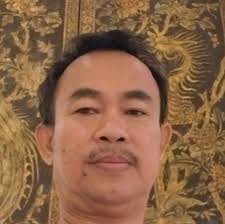 White Oak (Quercus alba) beauty in Franklin County...... An old farm tree  that became part of a park system... What a GIANT at 226" in circumference  and over 77' tall, with a