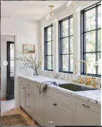 Pin By Taylor Abram On Classic Farmhouse Kitchen In 2020 Home Decor Kitchen Kitchen Interior Kitchen Inspirations