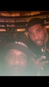 Instagram 用户 Derrick Skinner