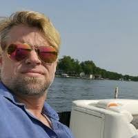 500+ "Echard" profiles