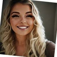 Tina Halvorson's Instagram, Twitter & Facebook