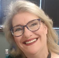 Hair stylist for wedding party in September 2025