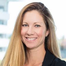 Julie Hendrick's Instagram, Twitter & Facebook