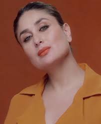 Pin By Zaina On Kareena Kapoor Khan In 2021 Kareena Kapoor Khan Indian Celebrities Karena Kapoor