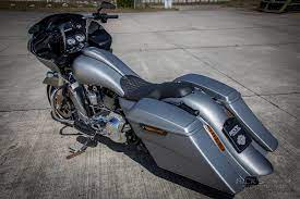 Full Blooded Tourer In Grey Rick S Motorcycles Harley Davidson Baden Baden
