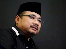 Di sini gue minta maaf kepada. Gus Yaqut Cholil Qoumas Jadi Menteri Agama Keluarga Besar Nu Ucapkan Selamat Dan Sukses Indozone Id