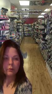 Get yourself a bestie like @Alyssa LaBarge that will dye your hair unt...