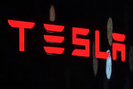 Tesla earnings fail to boost the stock, but analysts are raving about one  metric in the results