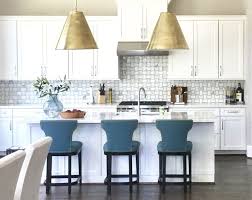 should light fixtures match hardware