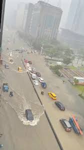 Jun 04, 2021 · 雨彈亂炸雙北！4日午後強降雨來襲，造成雙北市多處汪洋一片，北市災情通報近600件，信義、大安、文山區淪重災區，光3小時累積雨量就超過200毫米，忠孝東路五段宛如大型運河，北市府指出，「雨量史上排名第五」；新北市汐止、新店、中和、鶯歌區等也多處淹水，鶯歌尖山埔路鐵路平交道更因. è±ªé›¨ç‚¸é›™åŒ—å¿ å­æ±è·¯æ·¹æˆå¤§é‹æ²³ ç¤¾æœƒ ä¸­åœ‹æ™‚å ±