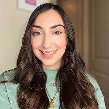 miriam ở New Orleans muốn biết tại sao kyle lại sử dụng paige như một cái  túi đấm. tức giận nhắn tin cho cô ấy không phải là động thái tại sao