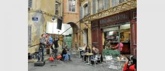 Voir les messages sans réponses. Enquete Sur La Boutique Plus Belle La Vie A Marseille Jean Marc Morandini