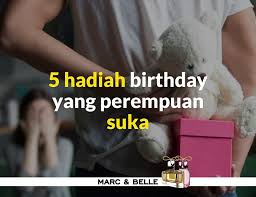 Tapi, akhirnya cici dan saya kekeuh untuk beliin papa hadiah kala itu, tahun ya, ini adalah hadiah pertama sekaligus terakhir untuk papa. 5 Hadiah Marcnbelle Perfume Kereta Terlajak Laku Facebook