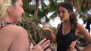 Jun 09, 2021 · rosa perrotta è incinta.l'ex tronista di uomini e donne e pietro tartaglione sono in attesa del loro secondo figlio.in queste ultime settimane, i fan più attenti hanno notato vari indizi che. Isola Dei Famosi Furibonda Lite Tra Rosa Perrotta E Nadia Rinaldi Ilgiornale It