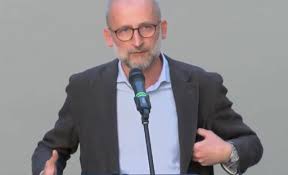 Jun 01, 2021 · età, dove e quando è nato e biografia di enrico letta. Mattia Feltri Chi E Eta Vita Privata Carriera Del Giornalista Figlio Di Vittorio