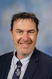 Ethan Towle's Instagram, Twitter & Facebook