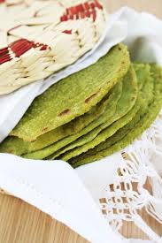 Ingredientes 5 A 7 Pzs Nopal 5 A 6 Hojas Espinaca Pz Cebolla 1 Diente Ajo 1 Ctda Sal Cdta Bicarb Con Imagenes Tortilla De Nopal Nopales Recetas Comidas Con Nopales