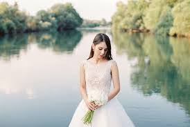 Aktualisiere deine garderobe mit neuen styles & exklusiven asos marken. Wedding Dresses For Greece Style Options Whitestories