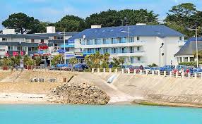 Location Benodet Pierre Et Vacances Residence La Corniche De La Plage Iziva Com Locations Vacances Vacances Benodet