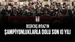 Beşiktaş, önceki sezonlarda zorlandığı şampiyonlar ligi'nde son 2 yılda rakiplerine sadece bir kez mağlup oldu.bu beşiktaş, şampiyonlar ligi'ndeki bu istatistiğini de güneş yönetiminde tersine. Besiktas Aygaz Takimimizin Sampiyonluklarla Dolu Son 10 Yili