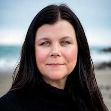 Tammy Robles's Instagram, Twitter & Facebook