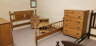 Hardwoods construct with a deep espresso color finish. Ethan Allen Queen Bedroom Set Delmarva Furniture Consignment