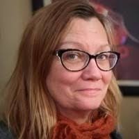 Kari Oakes's Instagram, Twitter & Facebook