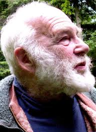 Beloved Island Icon, App Applegate Dies at Home