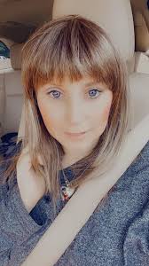 Why did Victoria wear a wig last night