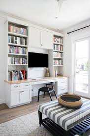 In this video, i will be building a built in bookshelf and desk. Built In Desk And Bookcases With Blond Wood Top Transitional Living Room