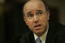 Chafee nominates former chief of staff for 195 commission