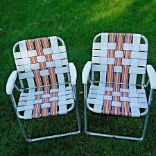 Find Many Great New Used Options And Get The Best Deals For Vtg Pair Of Matching Striped Webbed Folding Al Lawn Chairs Metal Lawn Chairs Plastic Patio Chairs