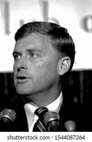 65 hakua Quayle vastaavaa rojaltivapaata kuvaa, arkistovalokuvaa ja muuta  kuvaa