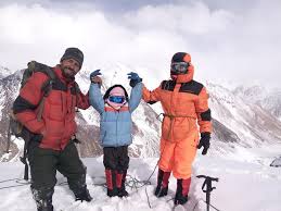 10 Year Old Pakistani Girl Becomes World S Youngest To Scale 7 000m Mountain Mountain Planet
