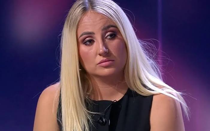 Emma García desmonta el discurso de Rocío Flores en '¡De viernes!': "Sería  esquizofrénico este planteamiento" - FormulaTV