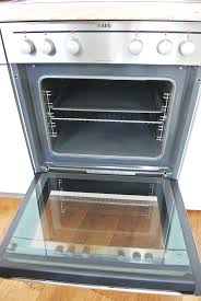 Lifehack stark verschmutztes backblech reinigen saubern machen eingebranntes fett entfernen youtube. Backofen Reinigen Ohne Chemie So Wird Dein Ofen Strahlend Sauber Rosanisiert