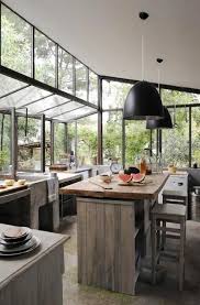 Regards Par La Fenetre Regards Et Maisons Cuisines Deco Cuisine Salle A Manger Veranda Cuisine
