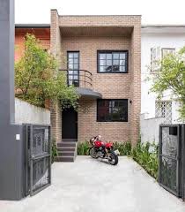 Las fachadas de casas con techos a varias aguas son elementos que le proporcionarán estilo a tu vivienda. Casas Lindas 67 Modelos De Casas Incriveis Para Se Inspirar