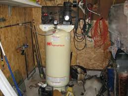 Recovery rate is 18.1 cfm at 90 psi and maximum pressure is 135 psi. Ingersoll Rand Electric Stationary Air Compressor 5 Hp 230 Volt 1 Phase 60 Gallon Vertical Model Ss5l5