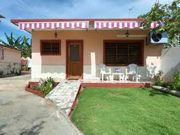 This Casa Particular Is 1 Minute Walk From The Beach Offering A Garden Ada And Julia Centro Varadero 1 Min Walk Beach Provides Accommodations In Varadero
