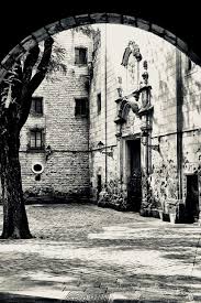 The Tragic History of Plaça de Sant Felip Neri in the Gothic Quarter of  Barcelona